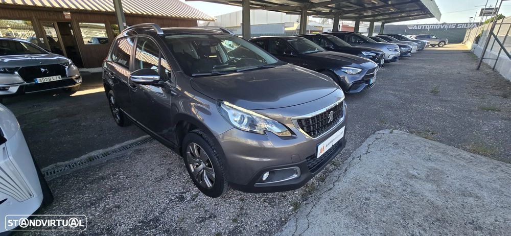 Peugeot 2008 1.2 PureTech Style - 4