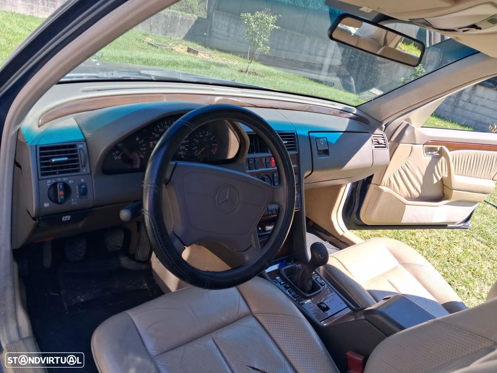Mercedes-Benz C 180 Elegance - 6
