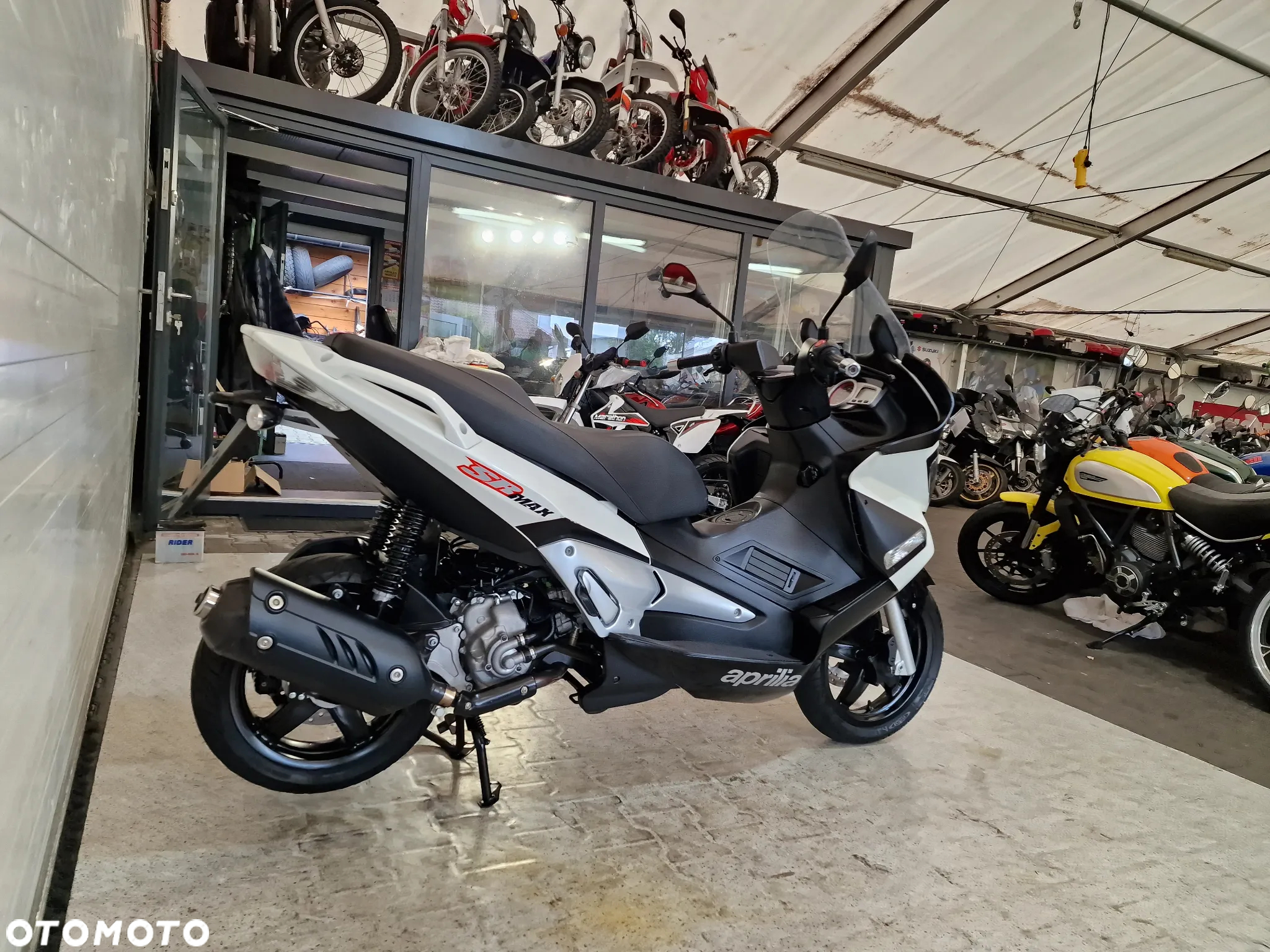 Aprilia SR - 18