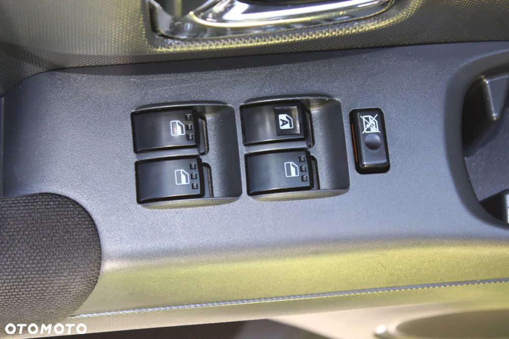 Daihatsu Materia 1.5 WhiteX - 17