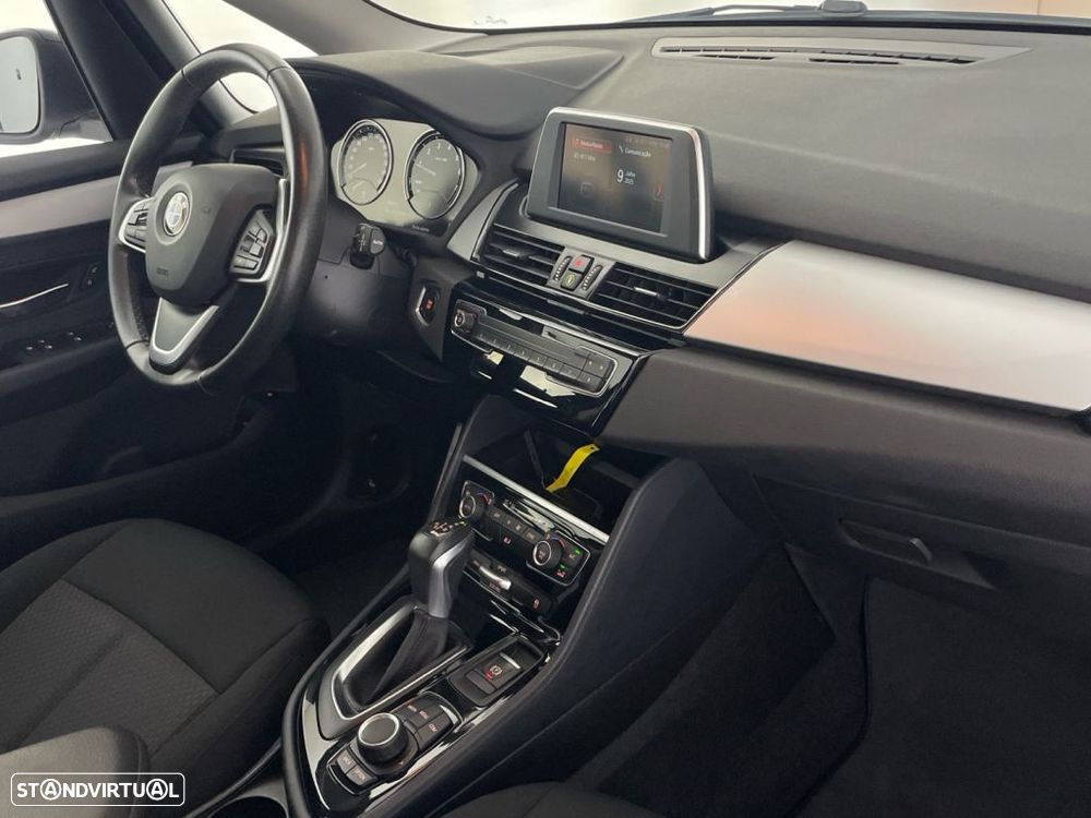 BMW 225xe Active Tourer Pack M - 24