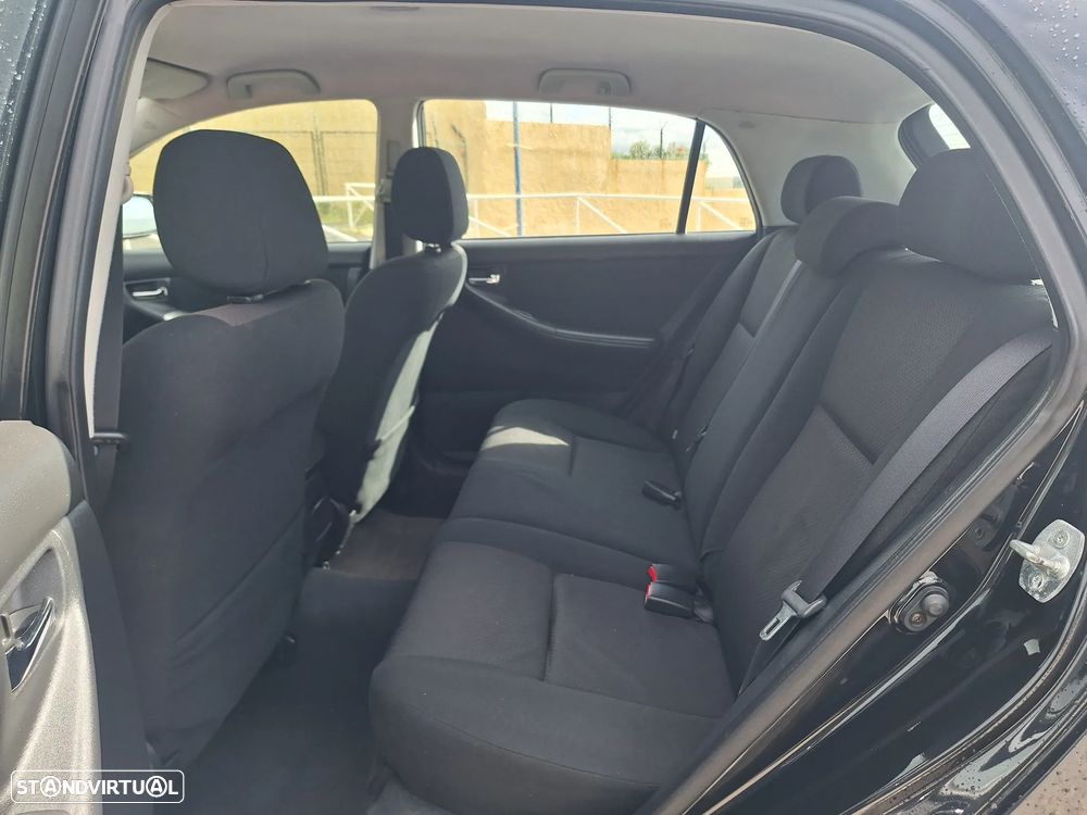 Toyota Corolla 1.4 D-4D MMT Sol - 7