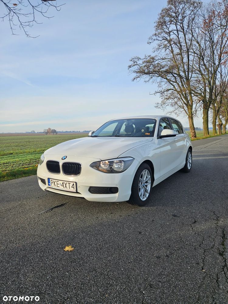 BMW Seria 1 114i - 4