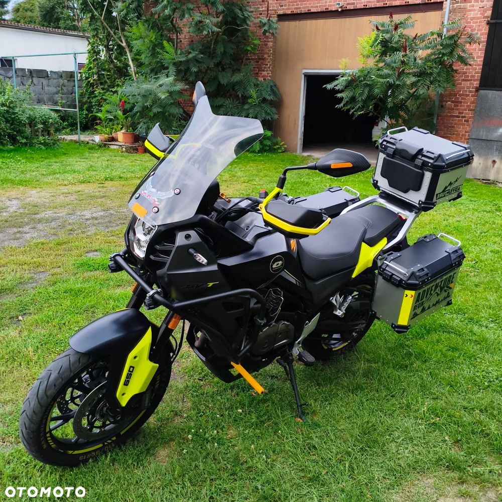 QJMOTOR SVT 650 - 1