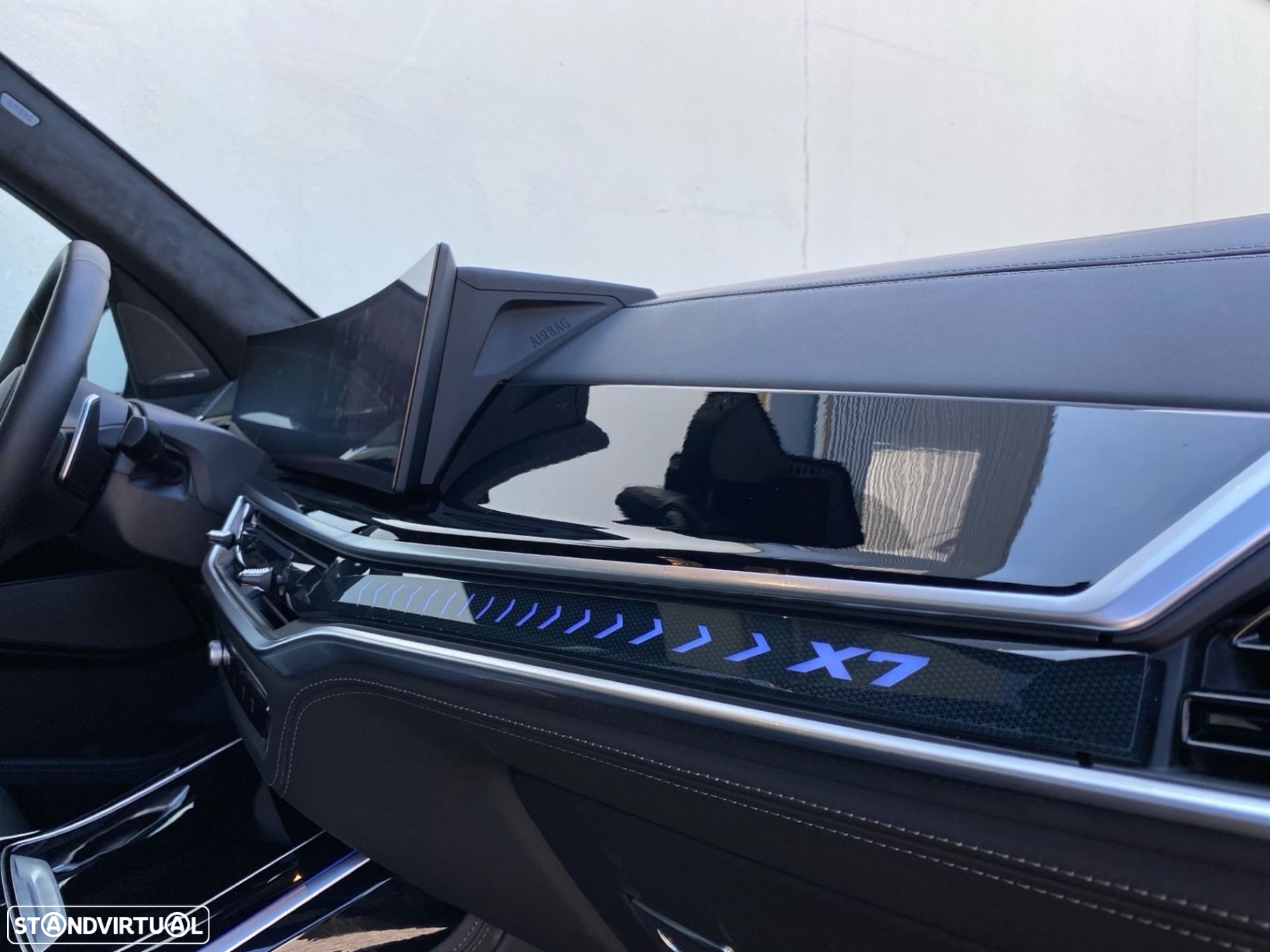 BMW X7 40 d xDrive Pack M Desportivo - 21