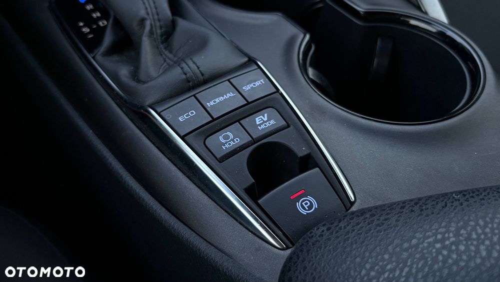 Toyota Camry 2.5 Hybrid Comfort CVT - 34