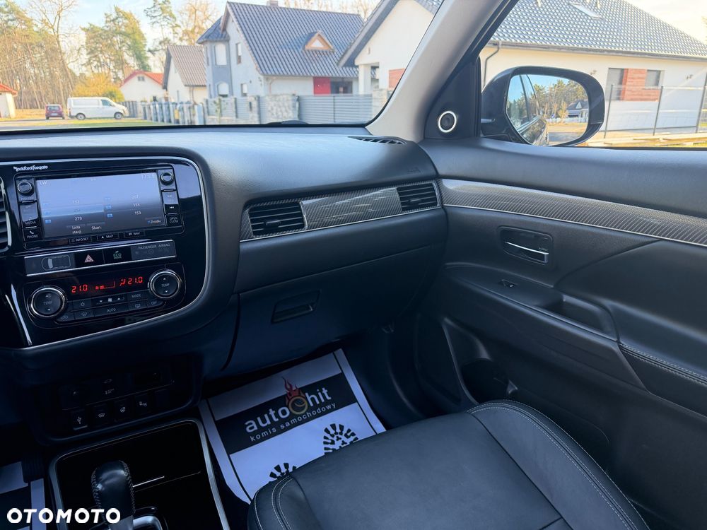 Mitsubishi Outlander 2.0 Instyle SDA 4WD CVT - 35