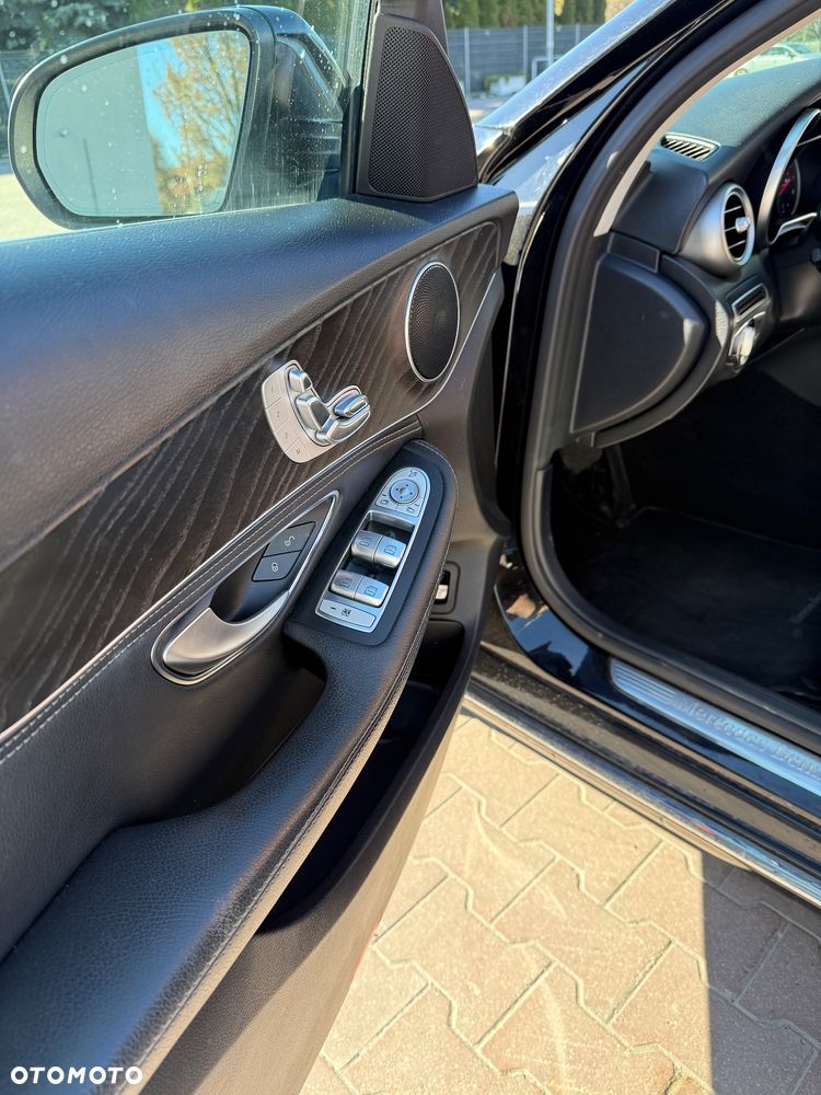 Mercedes-Benz Klasa C 300 7G-TRONIC - 11