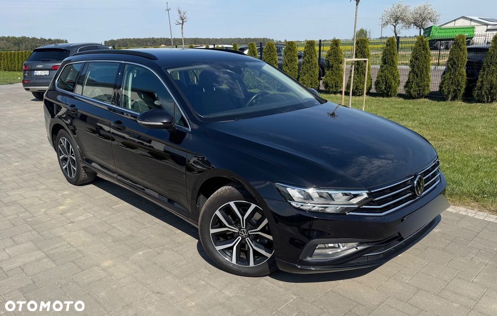 Volkswagen Passat - 2