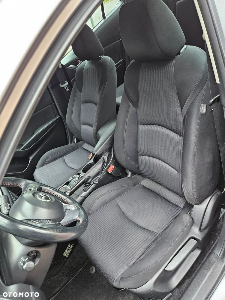 Mazda 3 - 10