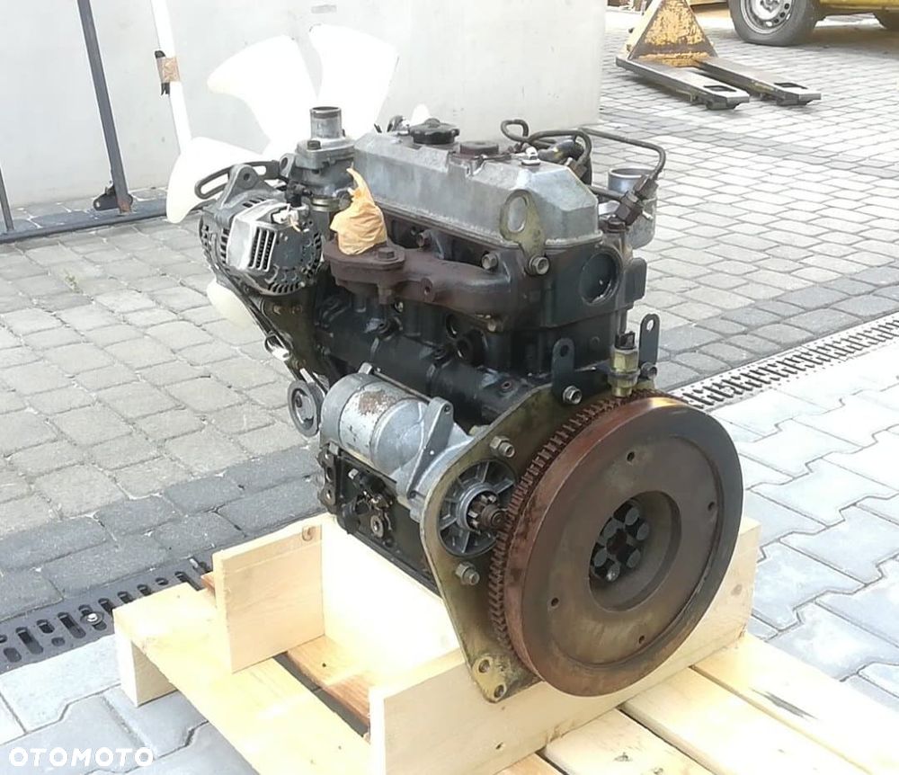 SILNIK ISEKI E3CC E3CD 1,363L 19,12 kW 12500 zł netto - 4