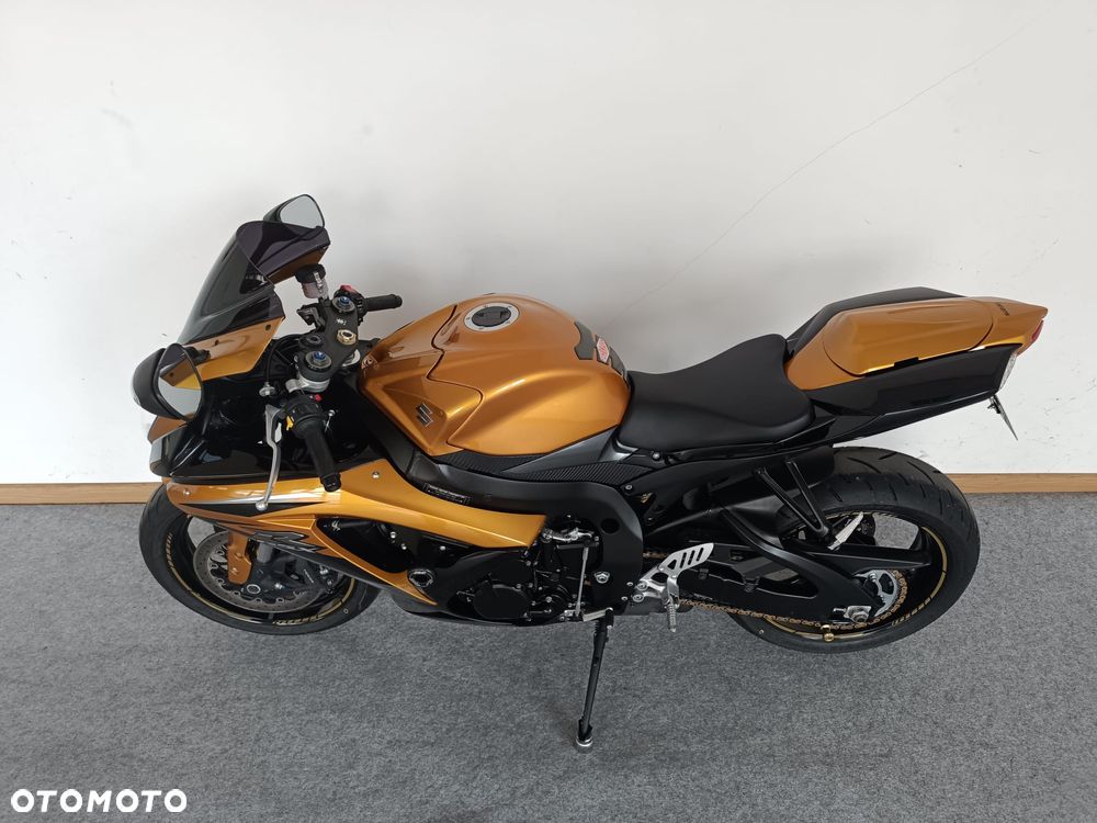 Suzuki GSX-R - 9