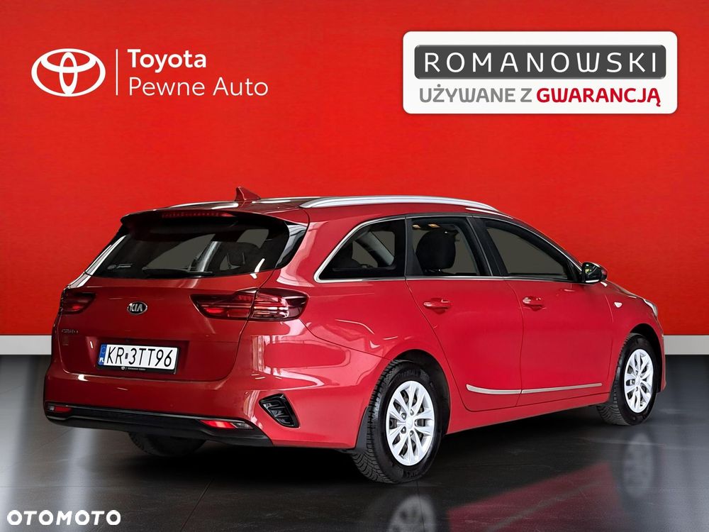 Kia Ceed - 10