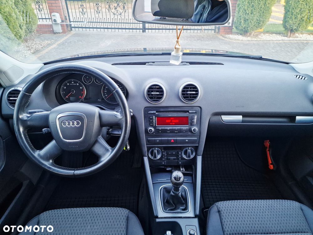 Audi A3 Sportback 1.6 Ambition - 24