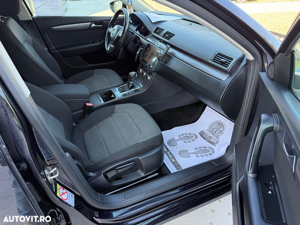 Volkswagen Passat Variant 2.0 Blue TDI DPF DSG Highline - 13
