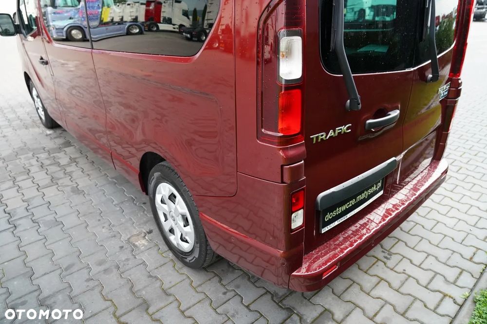 Renault TRAFIC III / BUS / 9 MIEJSC / 2022 ROK / PIERWSZY WŁAŚCICIEL / SERWISOWANY - 12