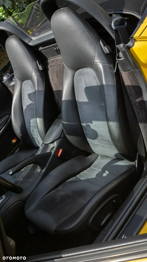 Porsche Boxster - 4