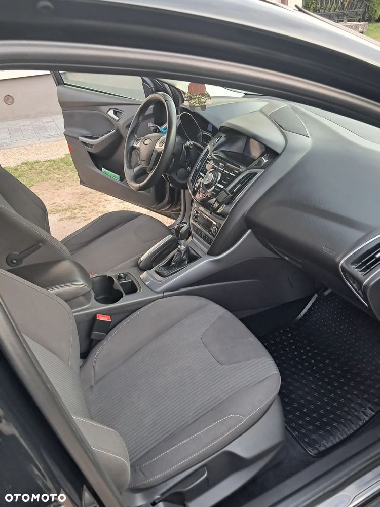 Ford Focus - 12