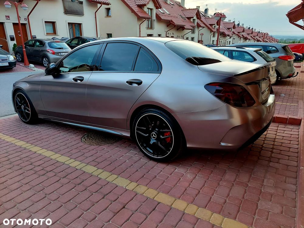 Mercedes-Benz Klasa C 300 7G-TRONIC AMG Line - 24