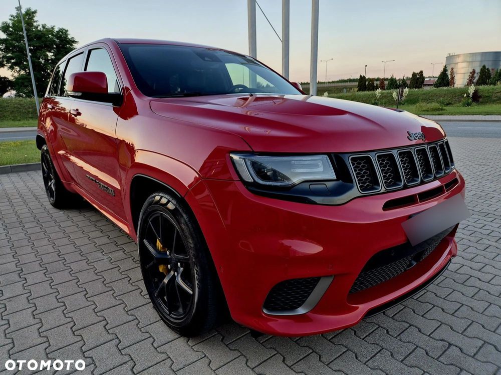 Jeep Grand Cherokee - 1