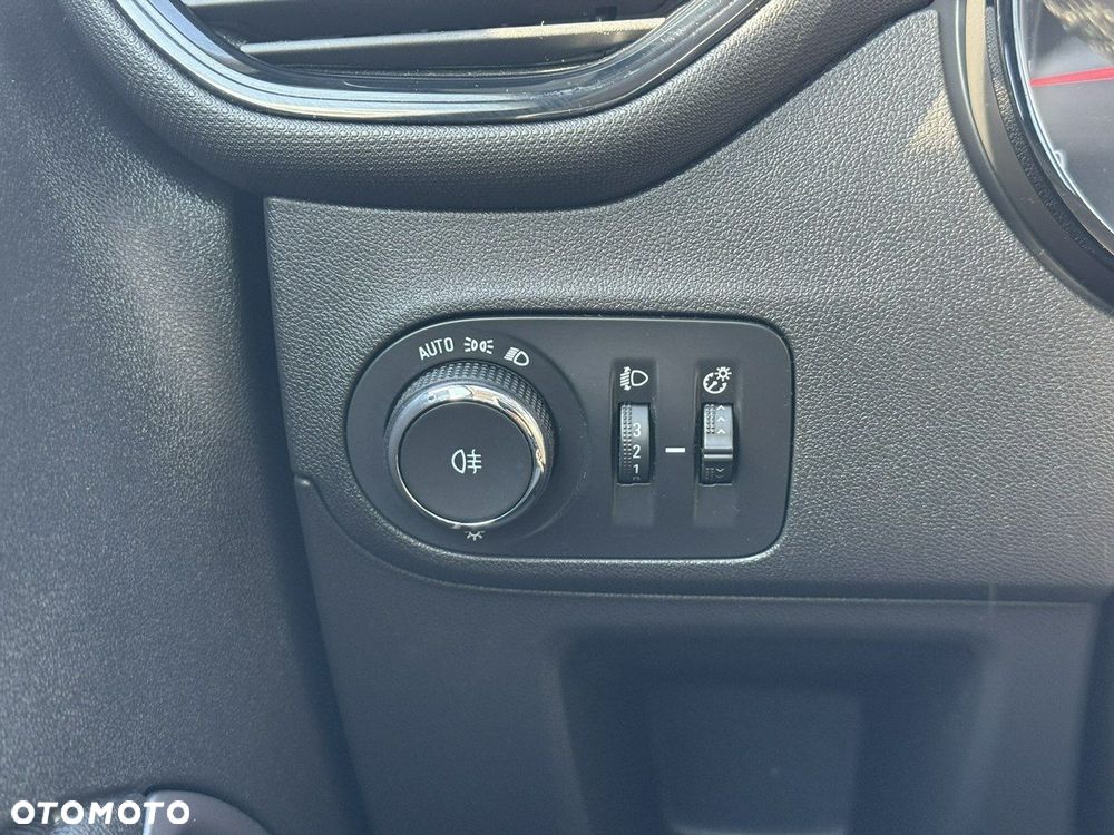 Opel Crossland 1.2 T Elegance - 23