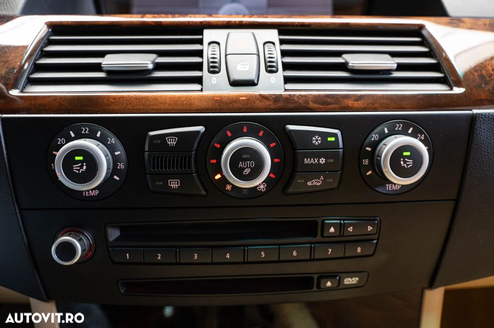 BMW Seria 5 530d xDrive - 15