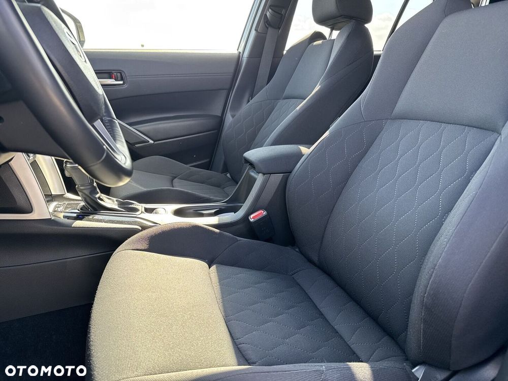 Toyota Corolla Cross - 13
