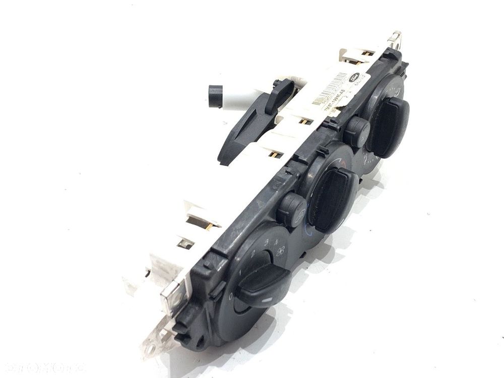 PANEL STEROWANIA NAWIEWU - 49.00 PLN - FORD FOCUS II Turnier (DA_, FFS, DS) 2004 - 2012 1.8 TDCi 85 - 2