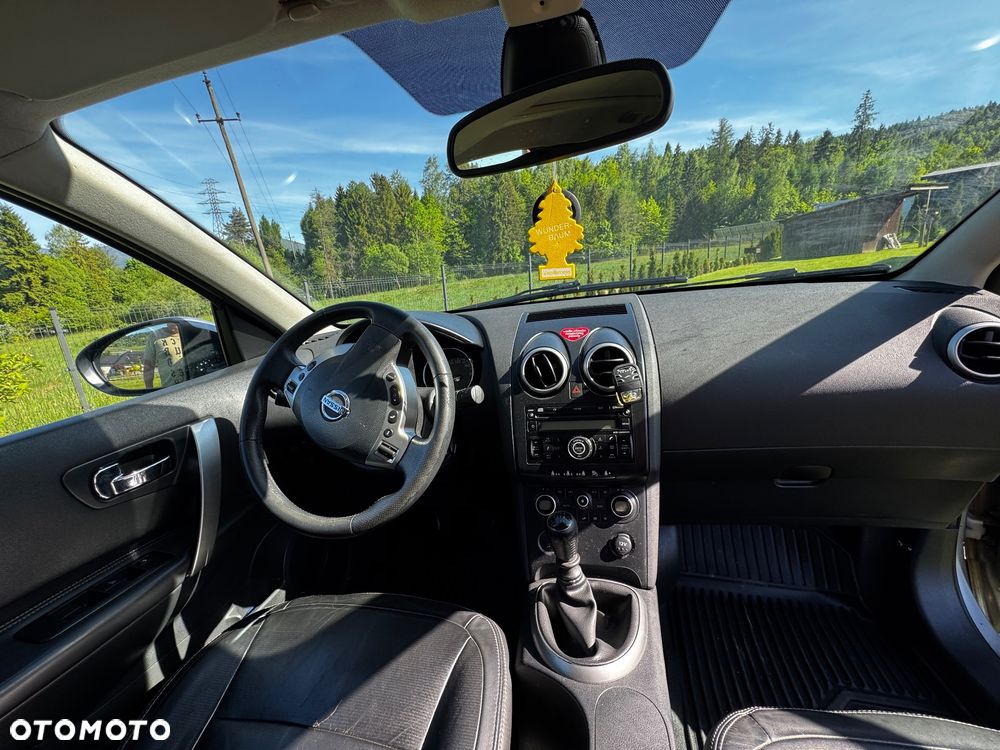 Nissan Qashqai 2.0 dCi Lounge - 10