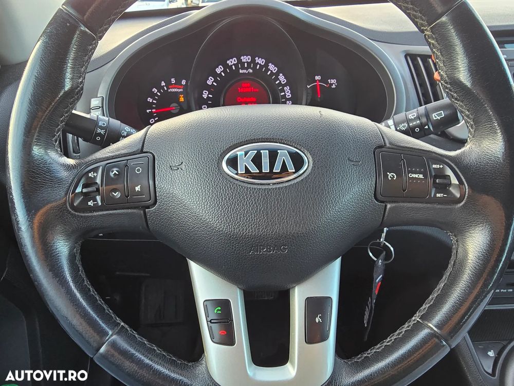 Kia Sportage 2.0 CRDI 4WD Automatik Spirit - 22