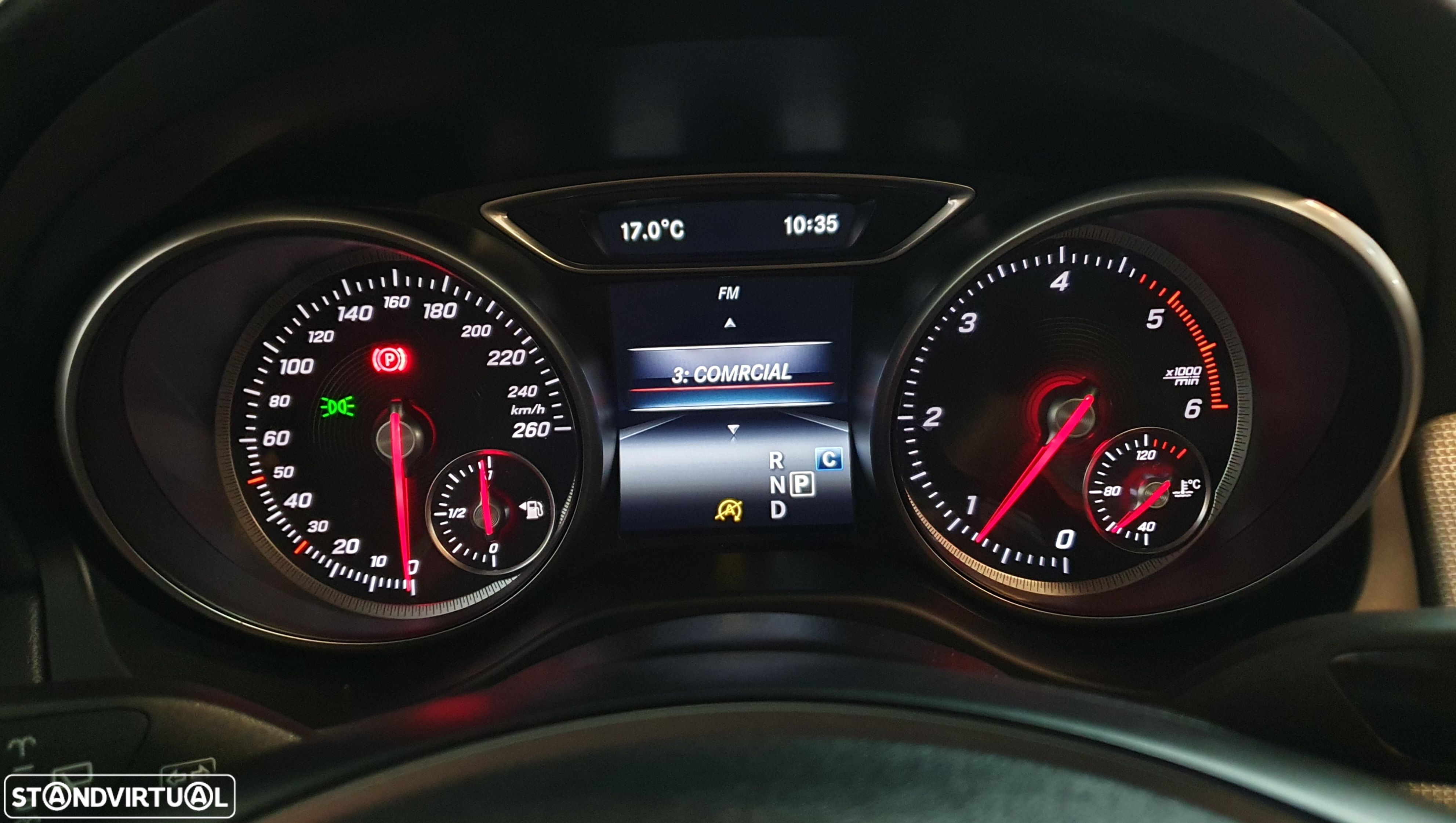 Mercedes-Benz CLA 200 Shooting Brake d 7G-DCT UrbanStyle Edition - 19