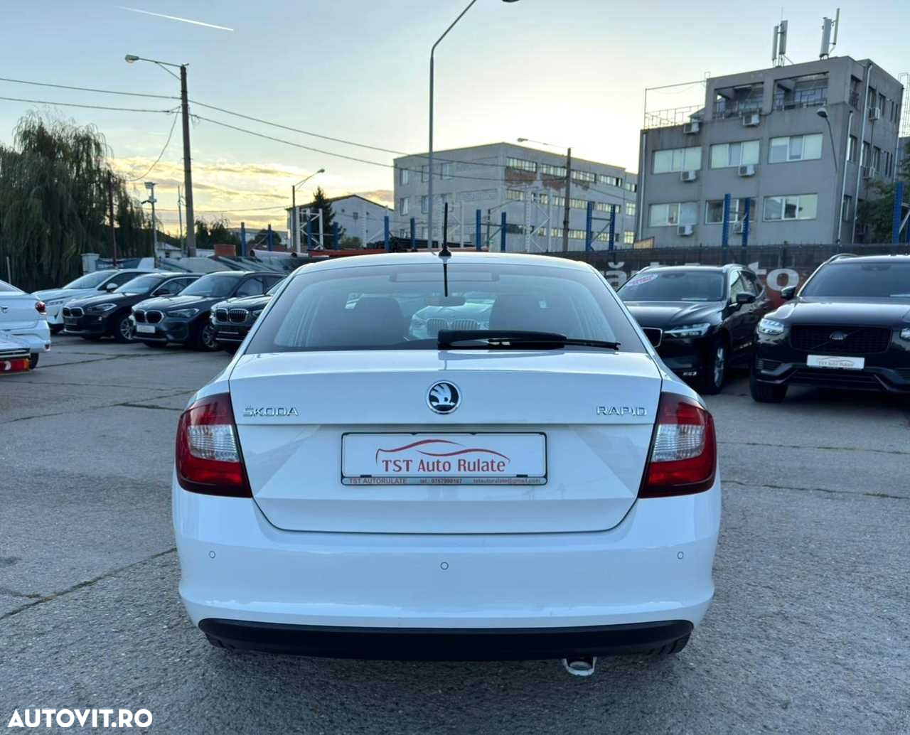 Skoda RAPID - 7