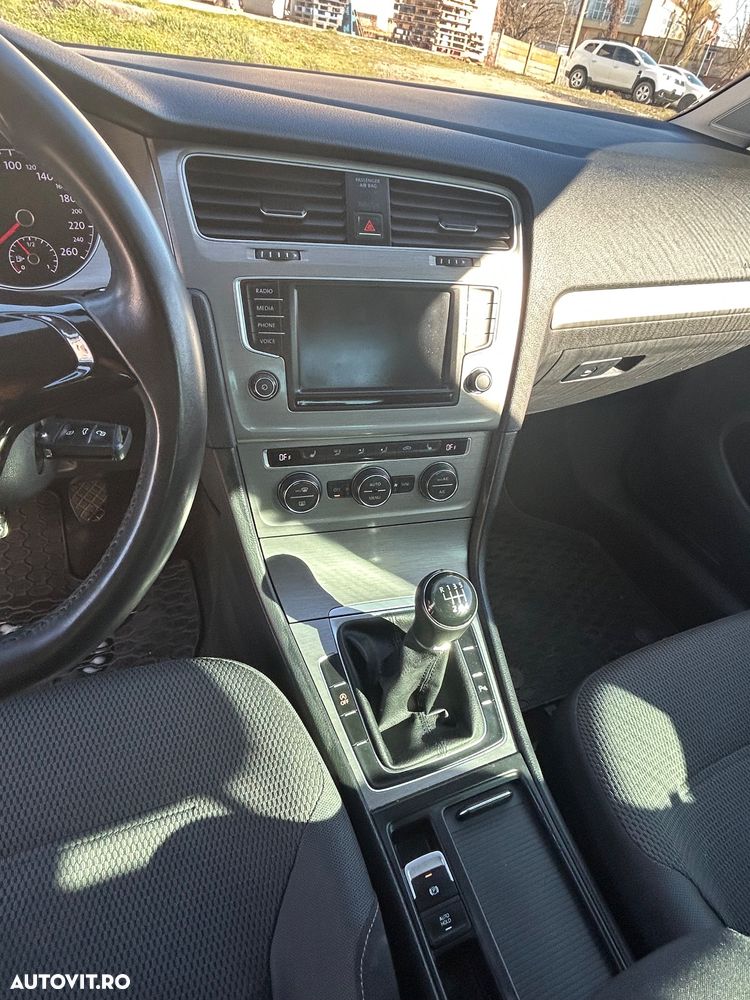 Volkswagen Golf 1.2 TSI BMT Comfortline - 5