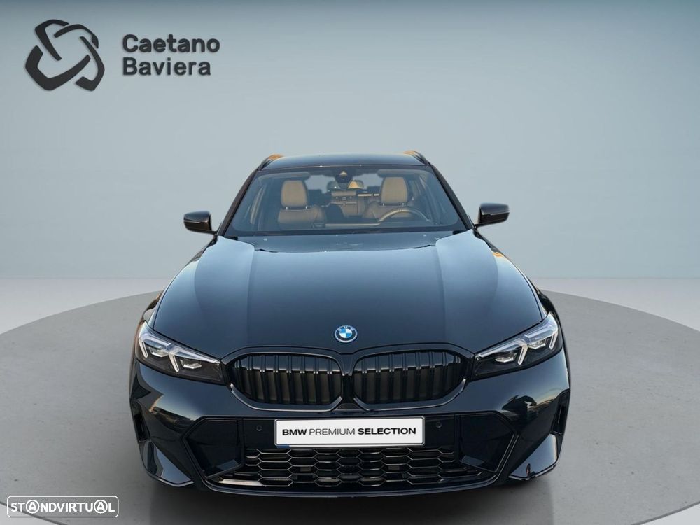 BMW 330 e Pack Desportivo M Pro Auto - 1
