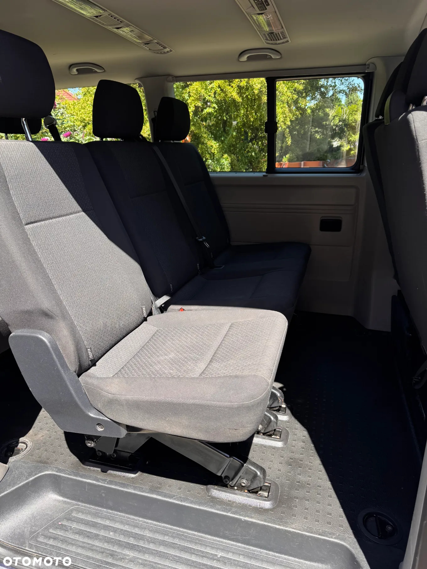 Volkswagen Caravelle 2.0 TDI L2 Comfortline - 23