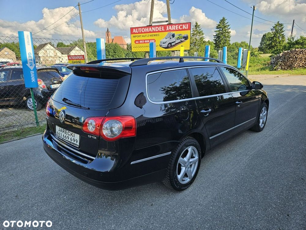 Volkswagen Passat - 4