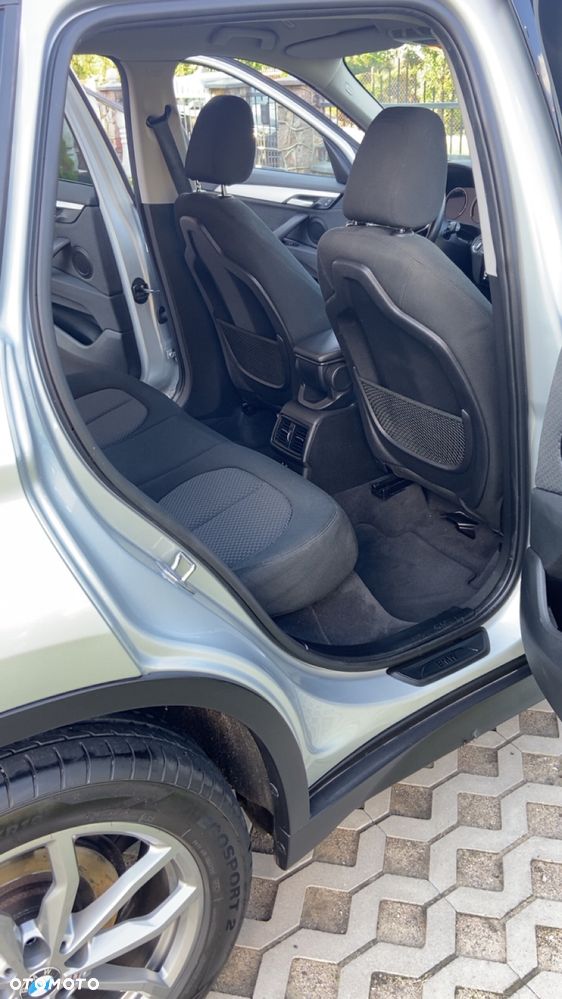 BMW X1 xDrive20d - 17