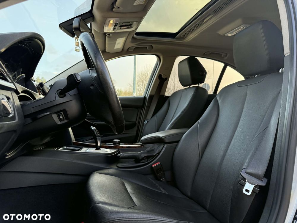 BMW Seria 3 328i xDrive - 10