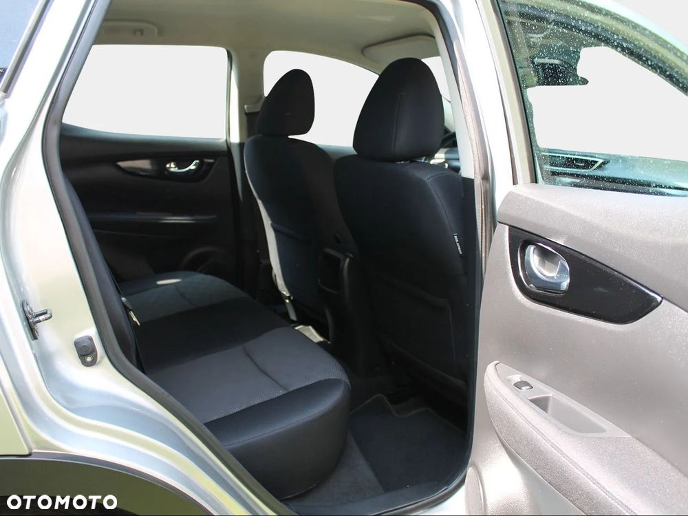 Nissan Qashqai 1.2 DIG-T N-Vision Xtronic EU6 - 6