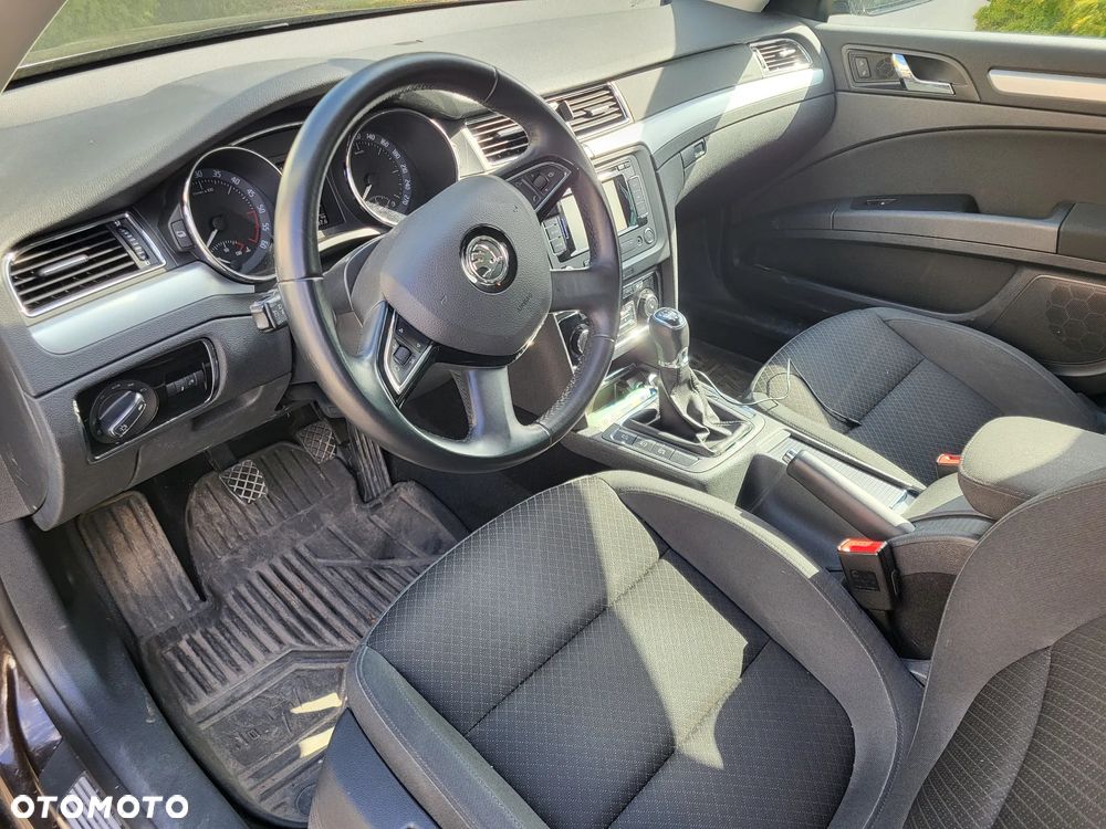 Skoda Superb 2.0 TDI Ambition - 8