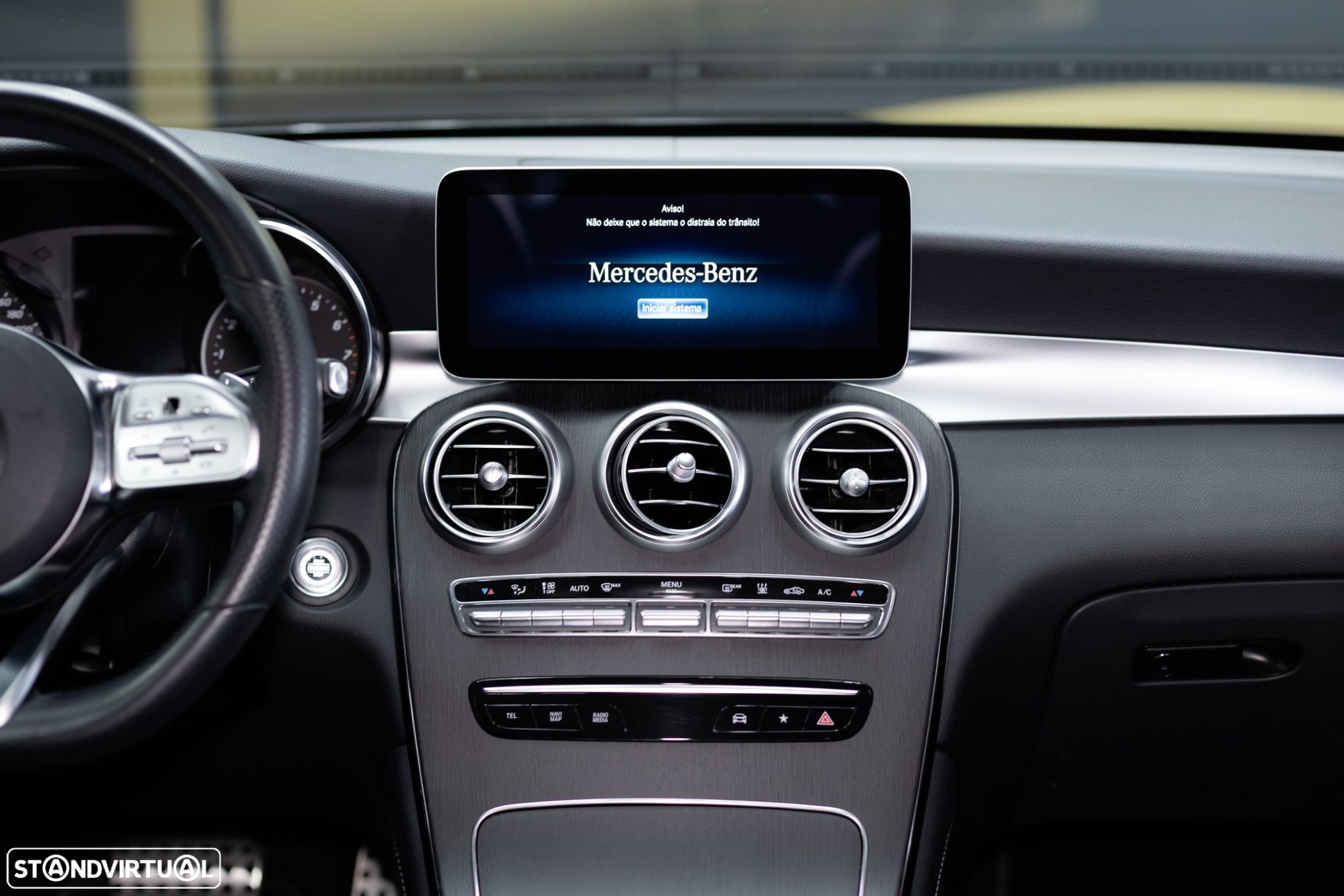 Mercedes-Benz GLC 300 e 4Matic - 21