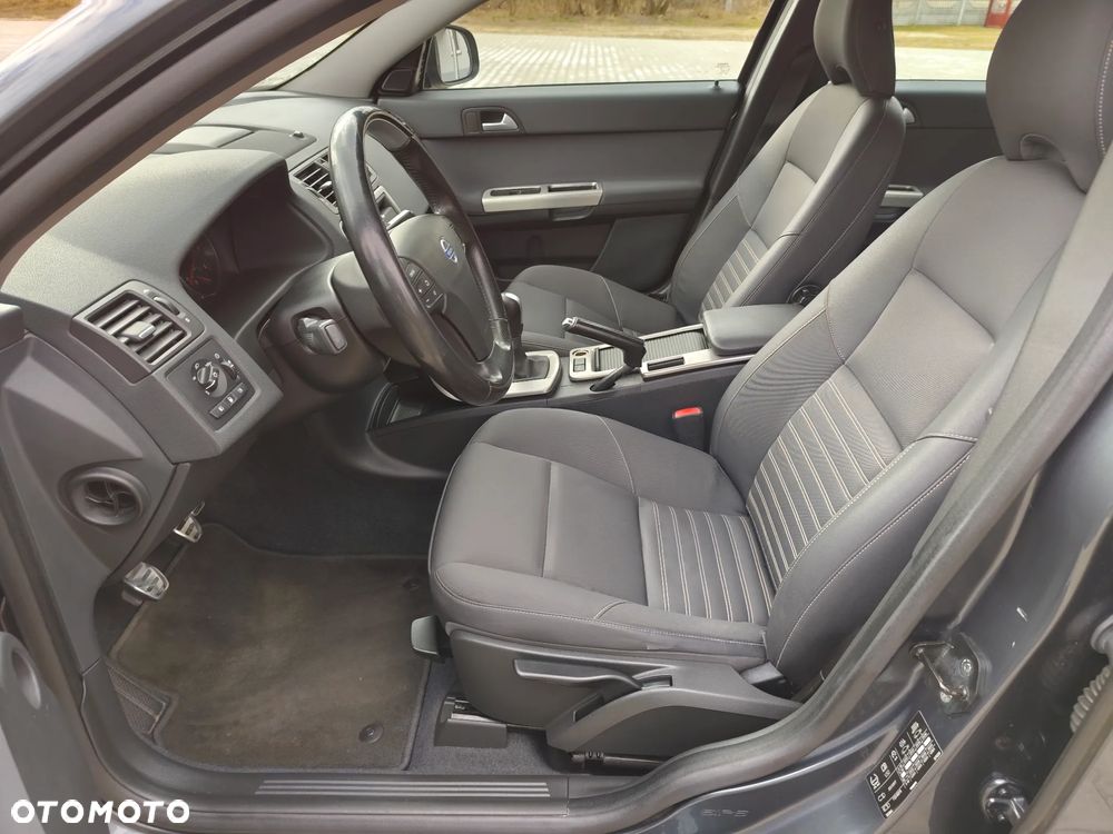 Volvo V50 DPF D2 Business Edition - 13