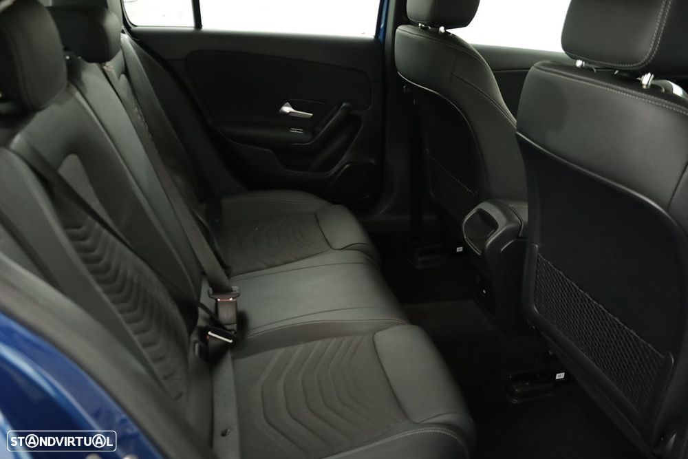 Mercedes-Benz A 200 Standard - 23