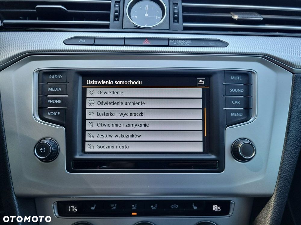 Volkswagen Passat - 23