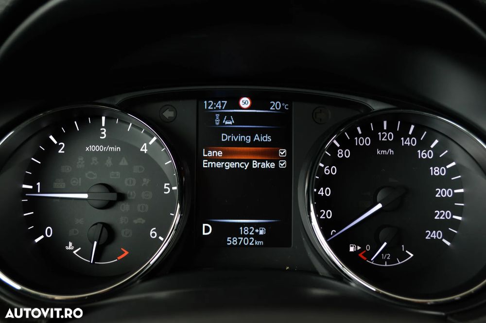 Nissan Qashqai 1.6 DCI Xtronic TEKNA - 7