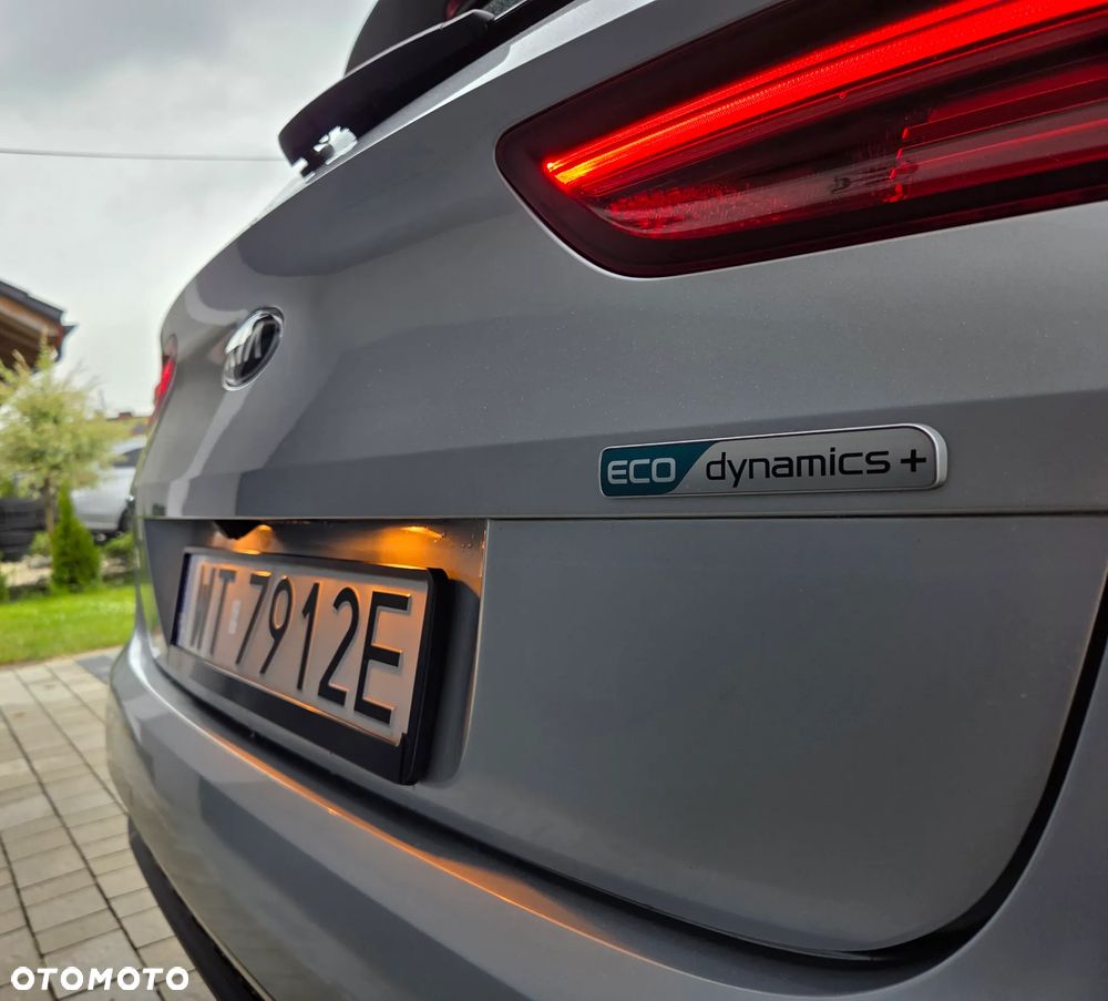 Kia Ceed 1.6 CRDi mHEV M - 13