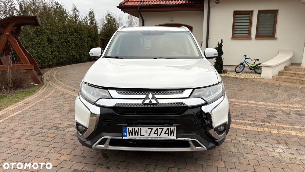 Mitsubishi Outlander 2.0 Intense 4WD CVT - 12
