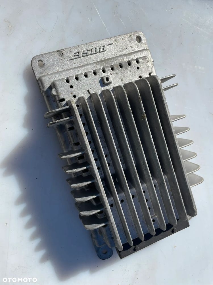 WZMACNIACZ BOSE AUDI A3 8P 8P0035223A - 1