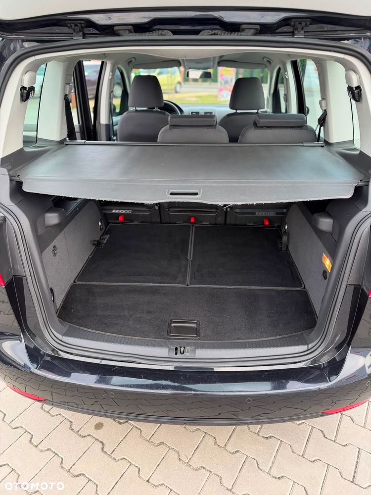 Volkswagen Touran 1.6 TDI DPF BlueMotion Technology Trendline - 10