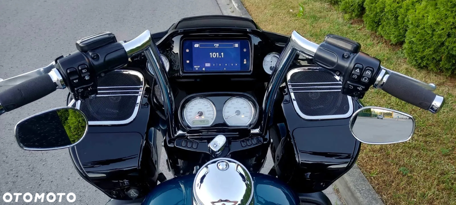 Harley-Davidson Touring Road Glide - 16